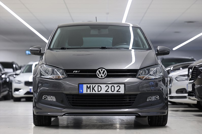 Volkswagen Polo 1.2 TSI 90hk *Hjulkampanj!* Masters R Line PDC Farth