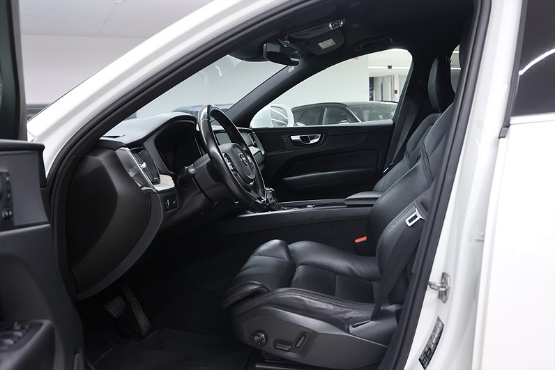Volvo XC60 D4 190hk *Hjulkampanj!* Inscription B-kamera Navi Skinn