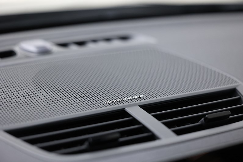 Polestar 2 Standard Range Single Motor 231hk *Hjulkampanj!* Plus H/K Pano MOMS