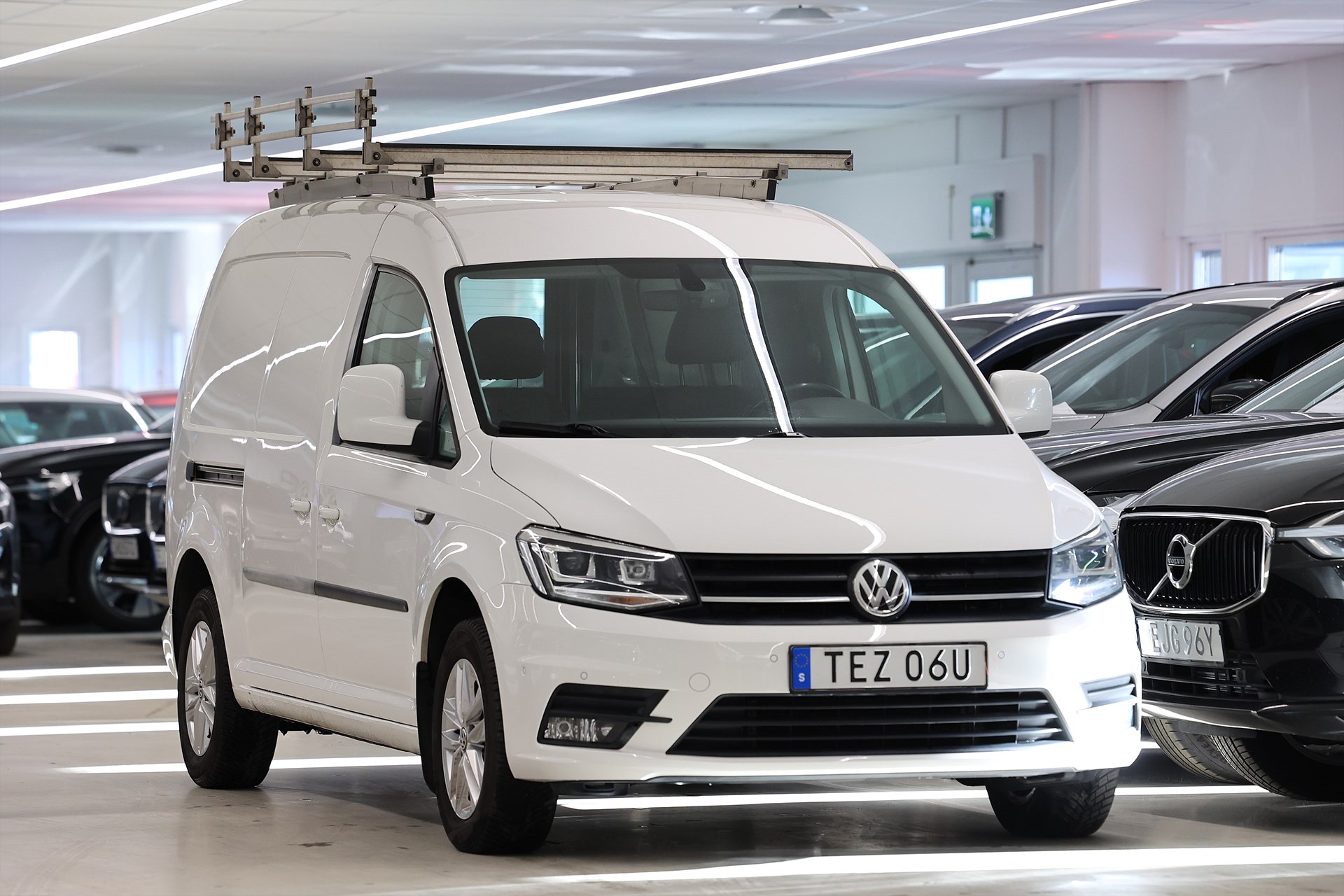 Volkswagen Caddy Maxi Van 2.0 TDI 102hk Värmare Drag LED MOMS