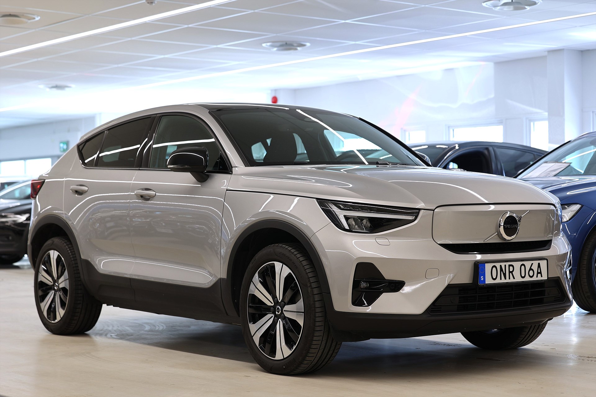 Volvo C40 Recharge Single Motor 231hk Plus Edition Pano Navi B-Kamera
