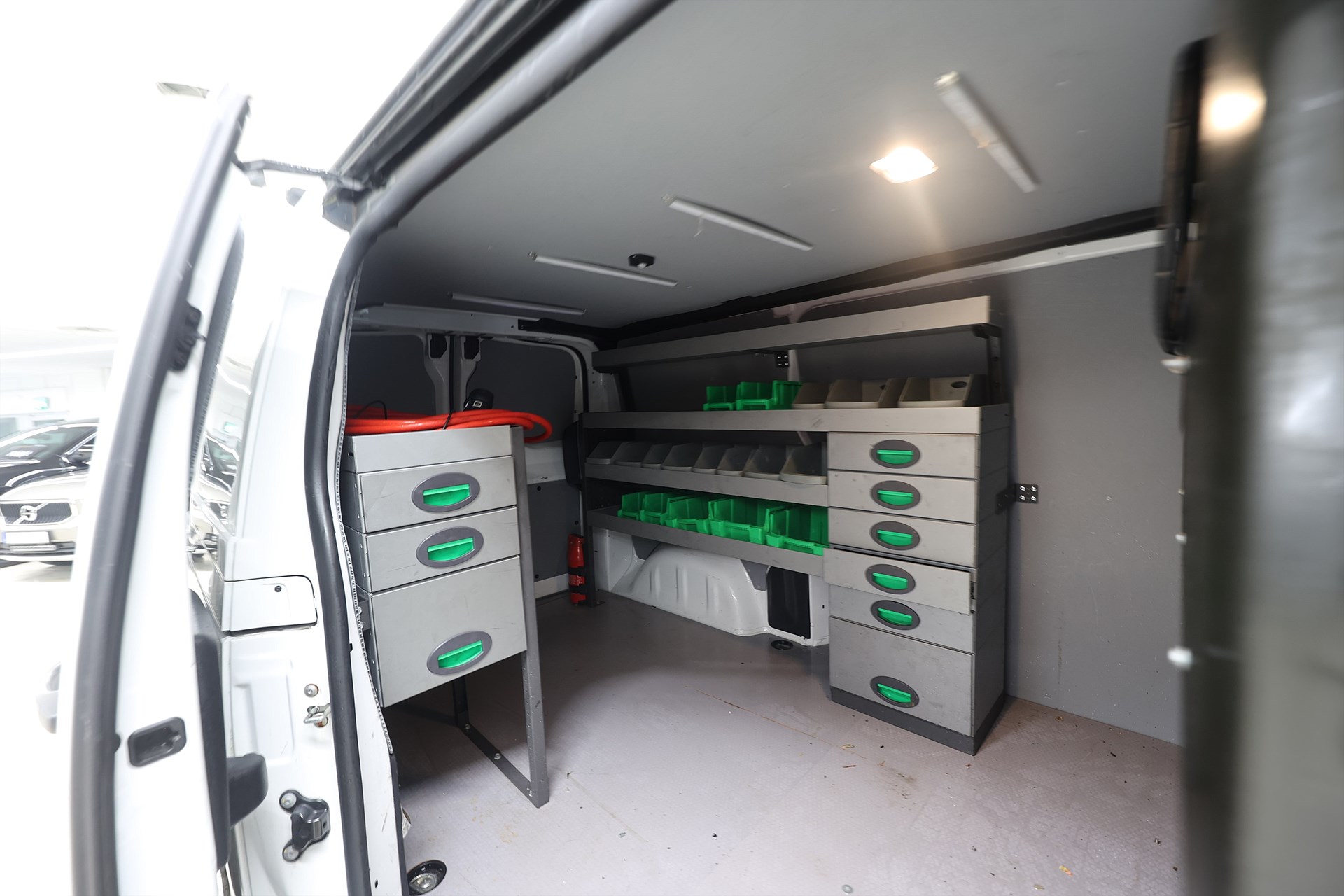 Peugeot e-Expert 75 136hk V-inrett B-kamera 3-Sits