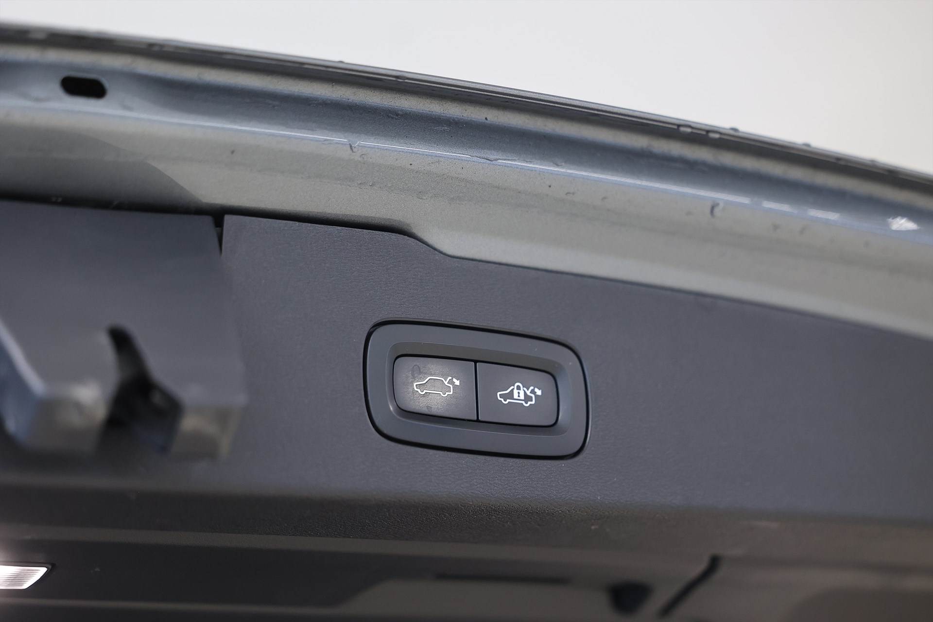 Volvo V60 T8 Twin Engine AWD 392hk Inscription H/K Värmare