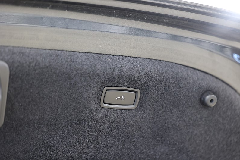 Porsche Taycan 4S Performance 571hk Chrono BOSE Pano