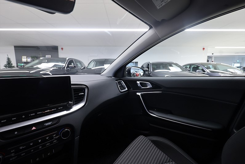 Kia Ceed SW PHEV 141hk Advance B-kamera Navi