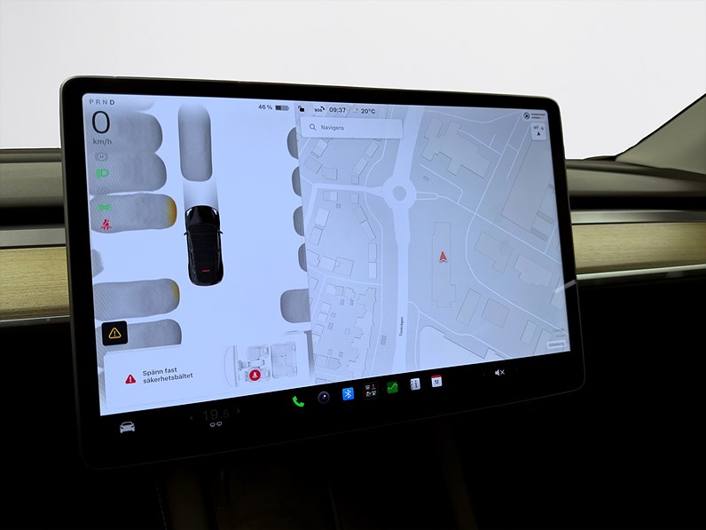 Tesla Model Y Standard Range 299hk Helg på Moberg!  Pano Läder Navi B-Kamera