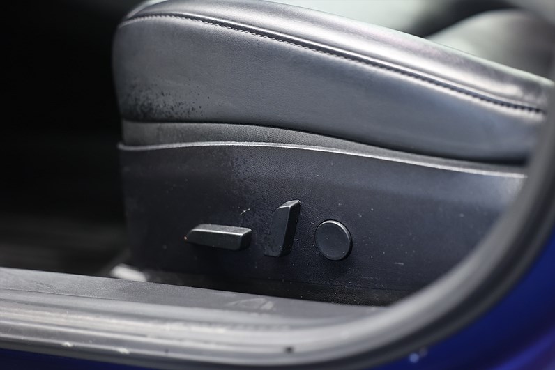 Tesla Model 3 Long Range AWD 440hk *Kampanj!* AP Pano Läder