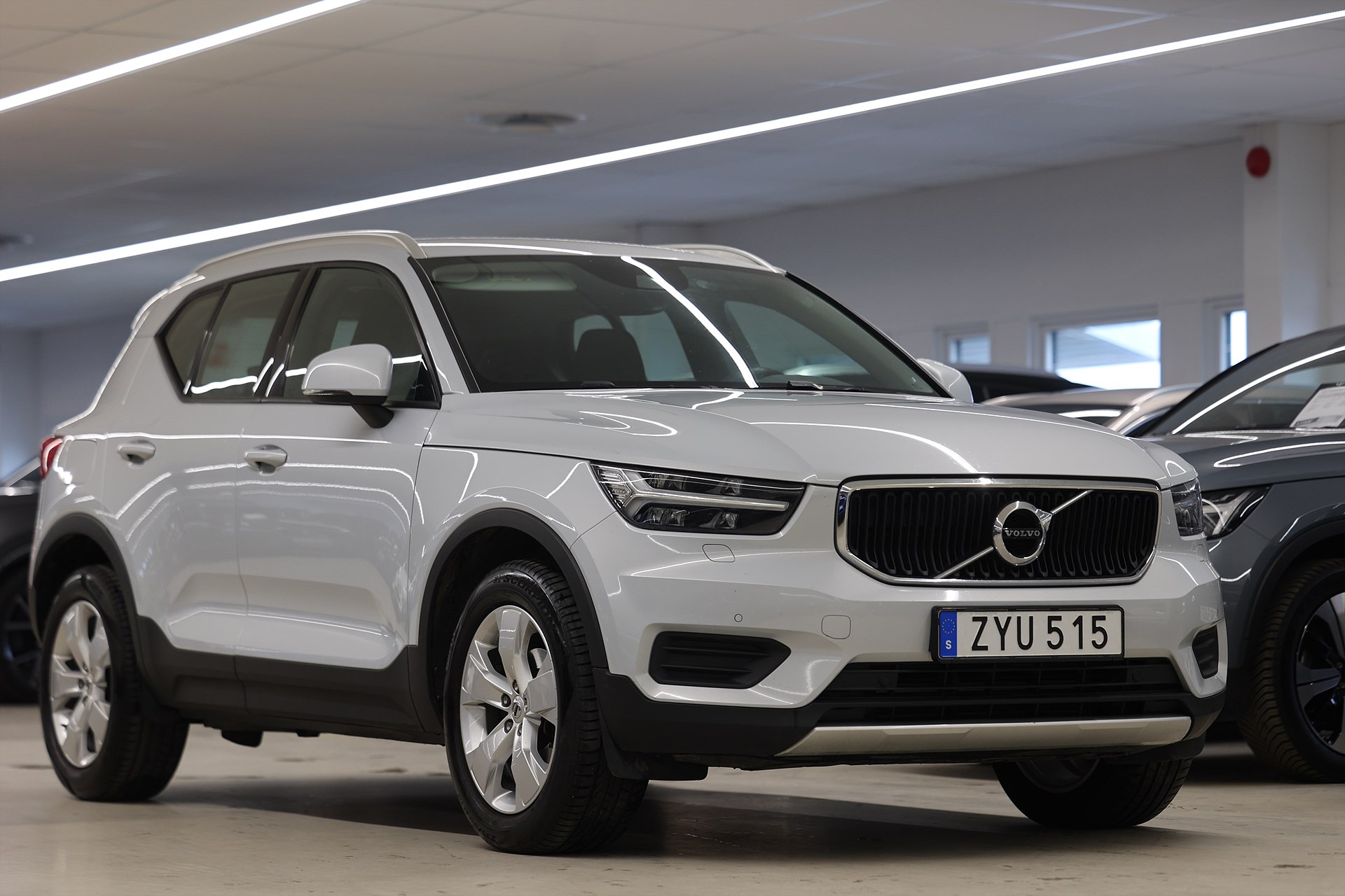 Volvo XC40 T3 163hk Momentum Pro Navi Värmare VOC PDC