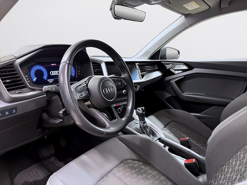 Audi A1 Sportback 30 TFSI 116hk Proline Adv PDC CarPlay