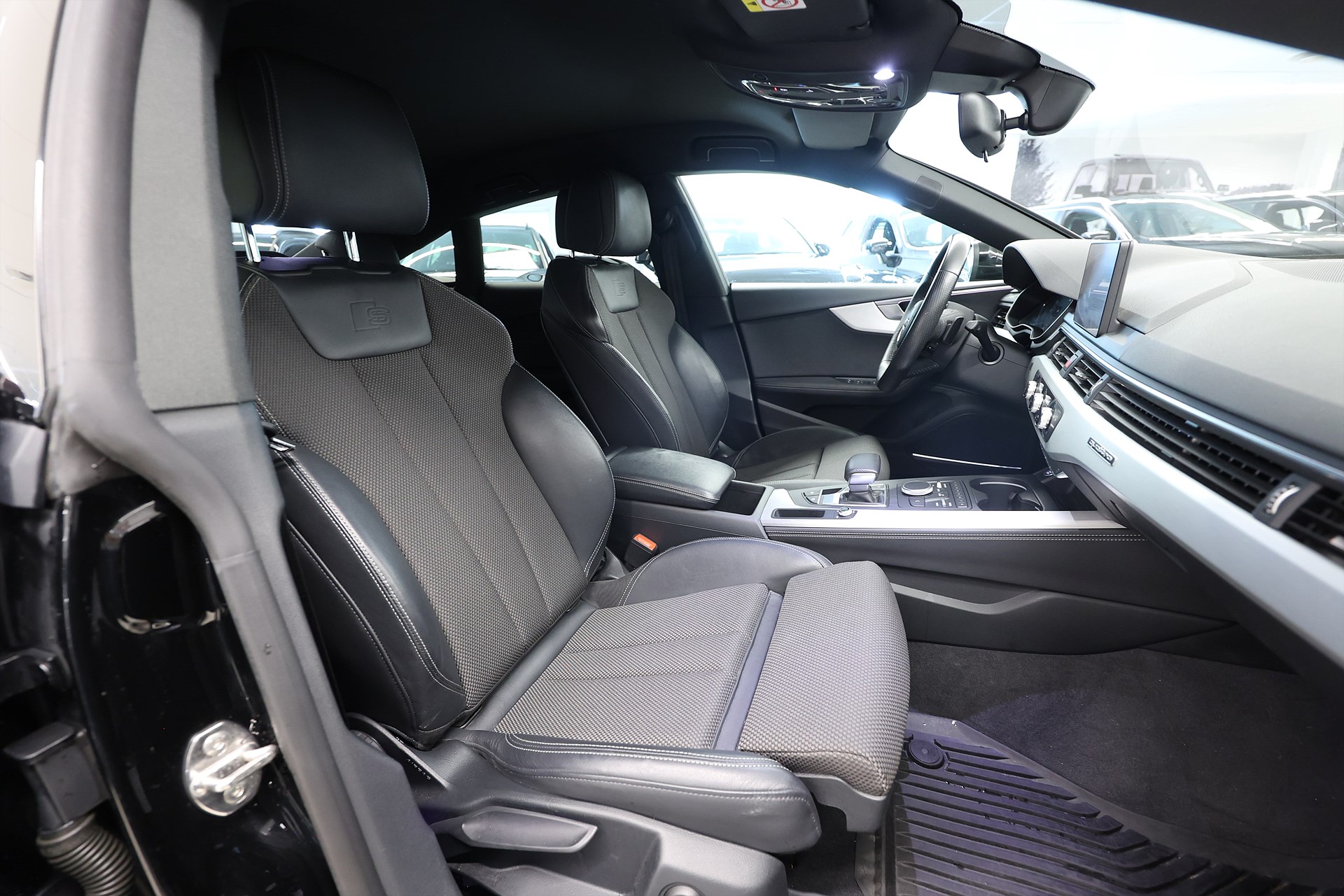Audi A5 Sportback 45 TFSI Quattro 245hk S Line B&O Matrix 1262kr Årsskatt