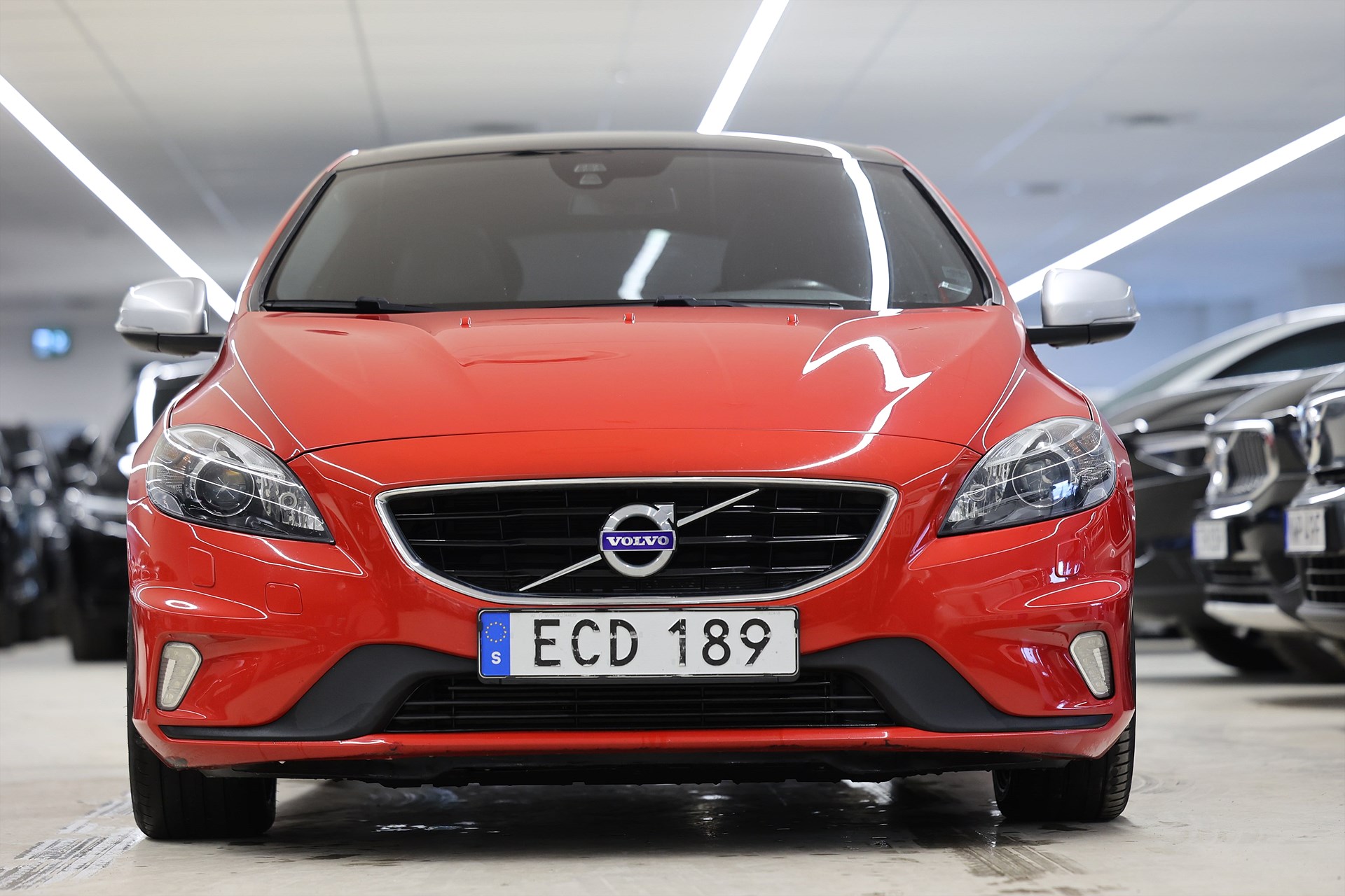 Volvo V40 D2 120hk R-Design Pano PDC Drag Värmare