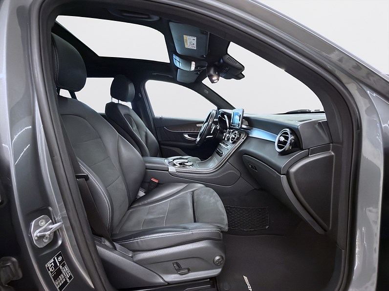 Mercedes-Benz GLC 250 4M 211hk AMG Line Pano B-Kamera