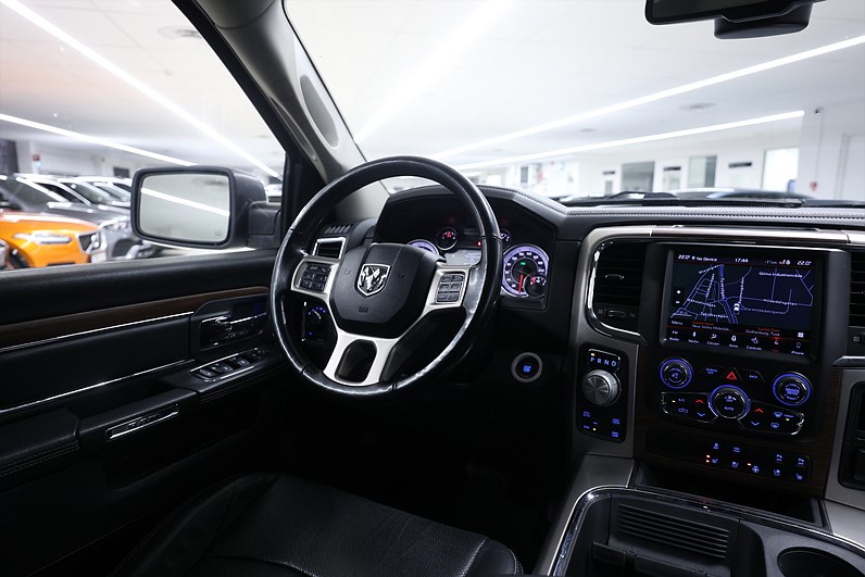 Dodge RAM 5.7 V8 4WD 401hk *Hjulkampanj!* Laramie RamBox MOMS