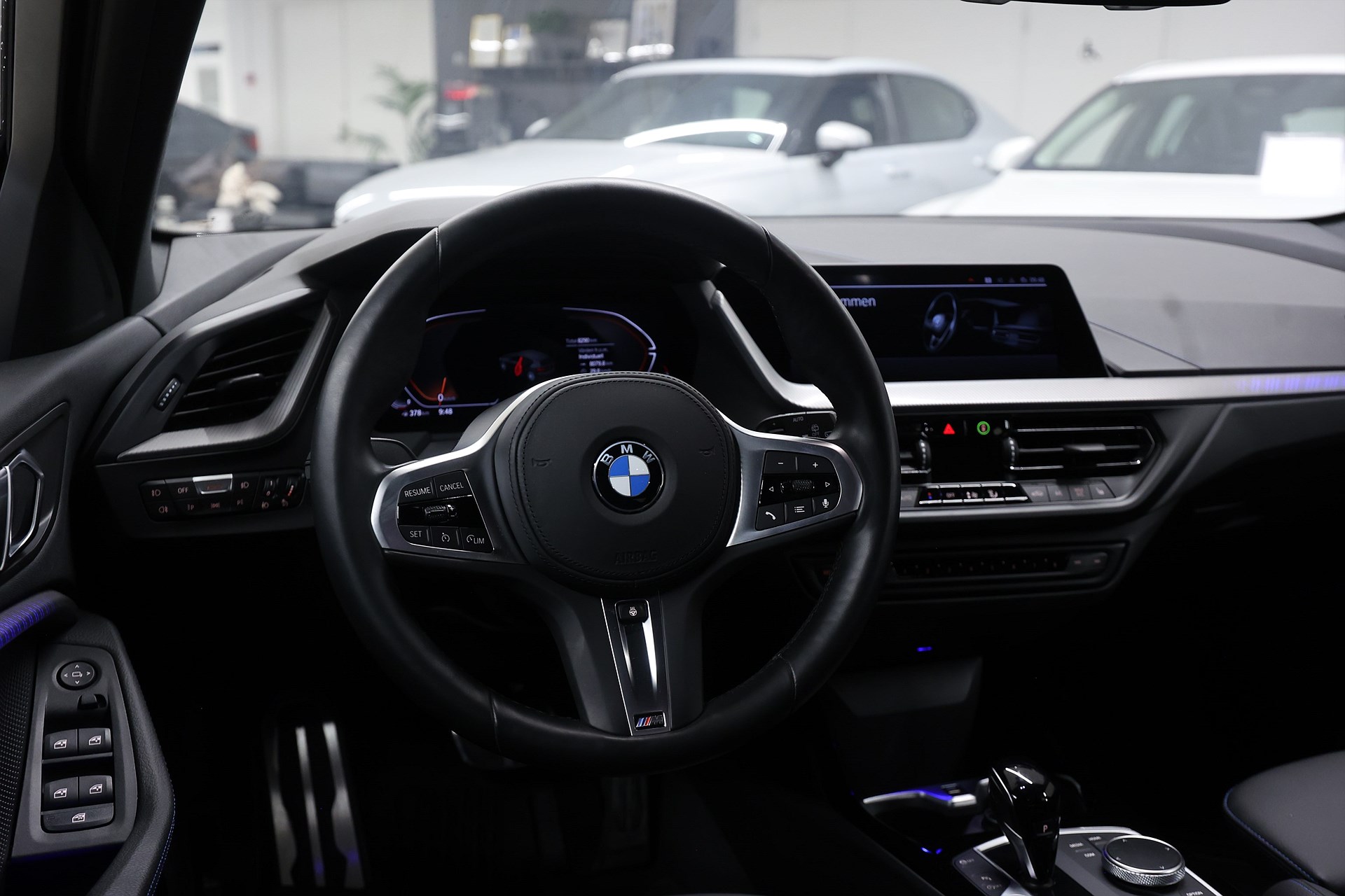 BMW 118i 136hk M Sport Shadow PDC CarPlay Navi