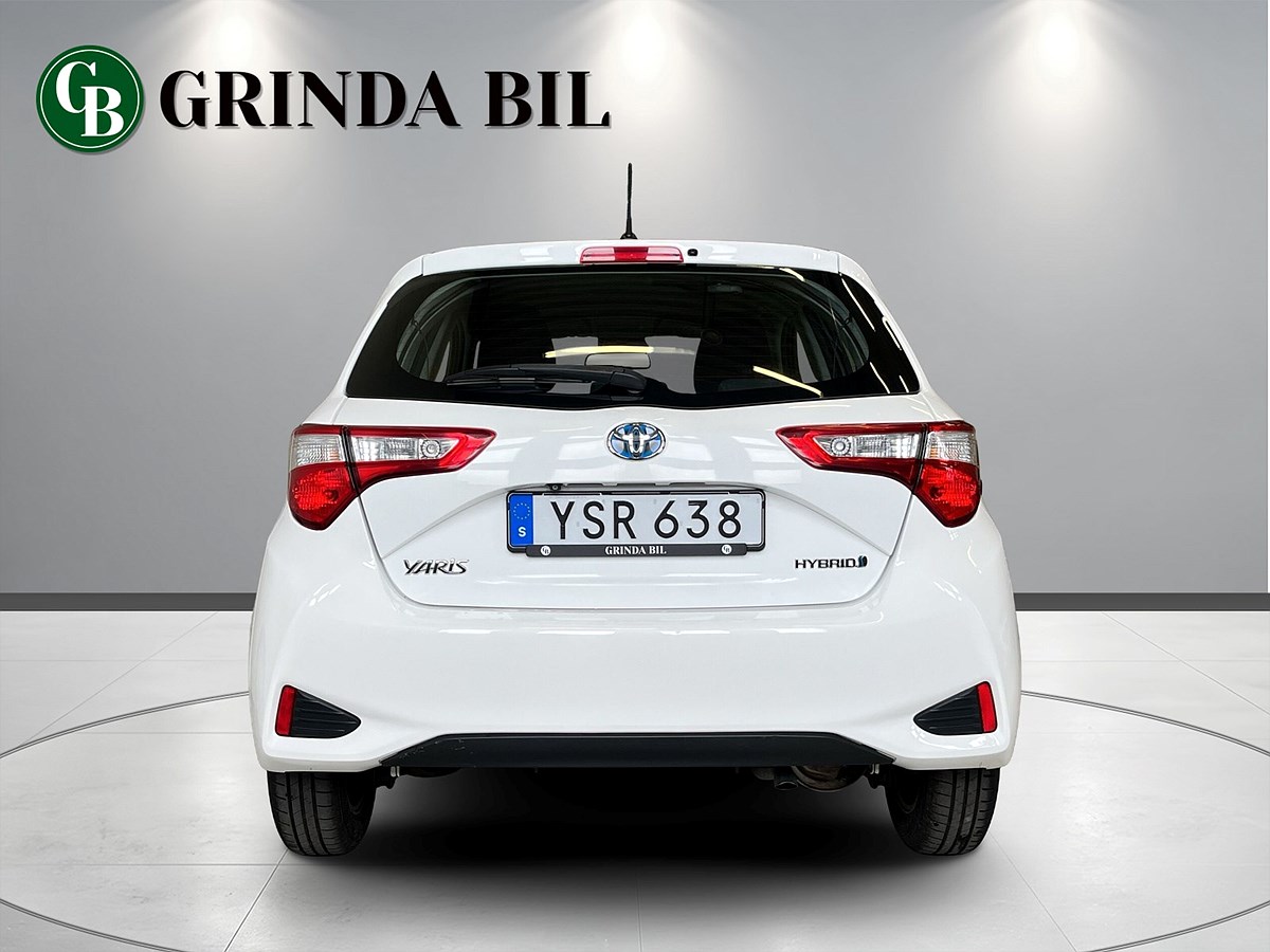 Toyota Yaris Hybrid e-CVT, 101hk, 2017