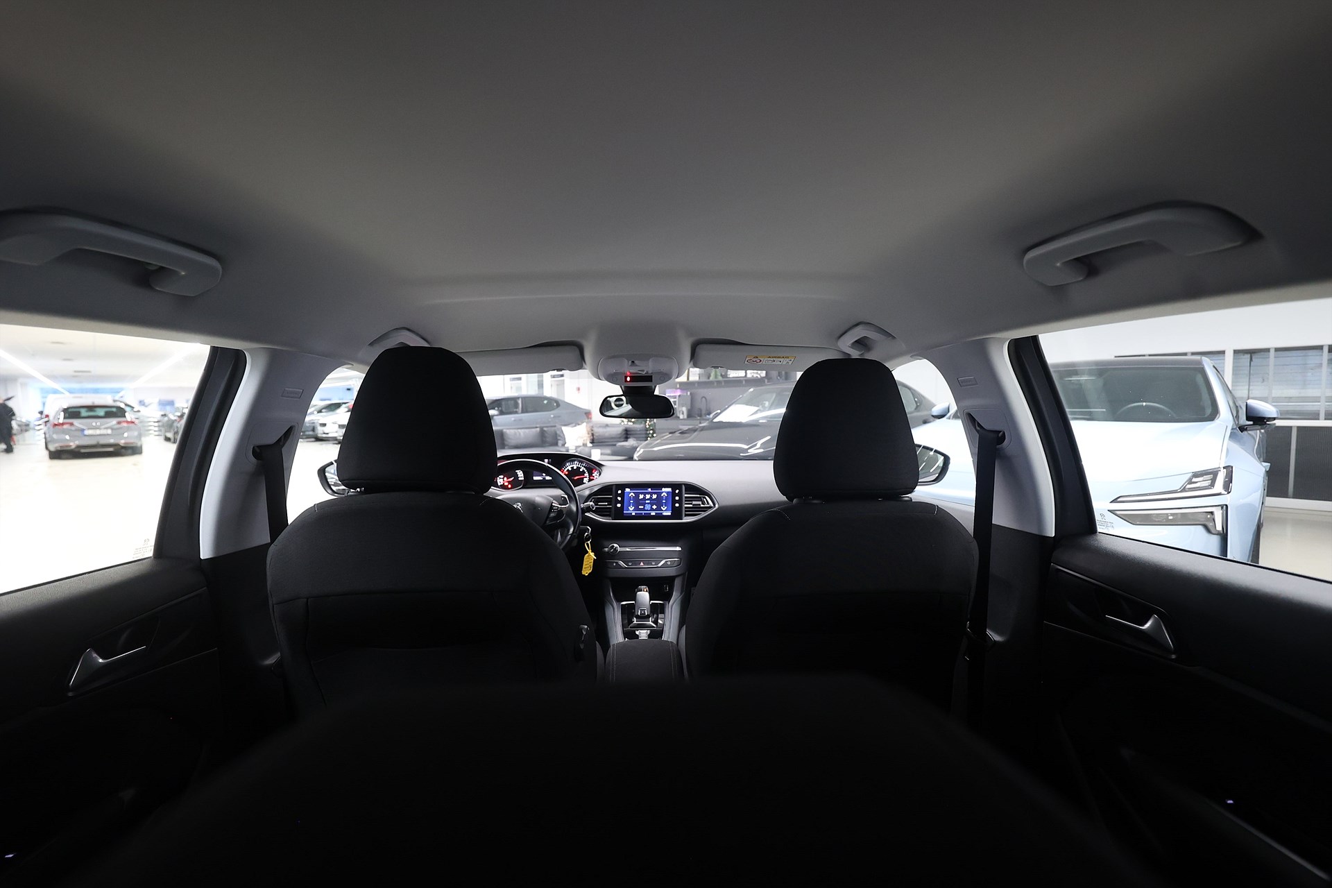 Peugeot 308 1.5 BlueHDi 130hk *Hjulkampanj!* Active PDC Värmare