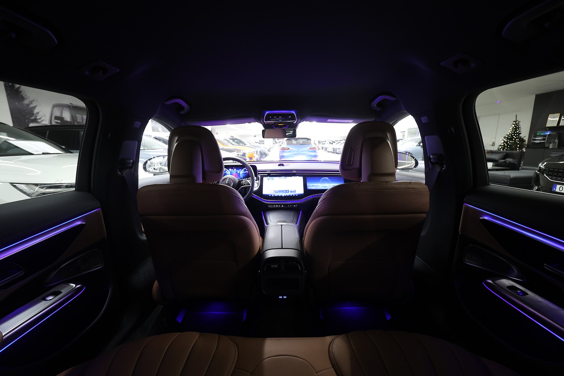 Mercedes-Benz E 300 d e 4MATIC All-terain 313hk *Hjulkampanj!* Hyperscreen SE SPEC