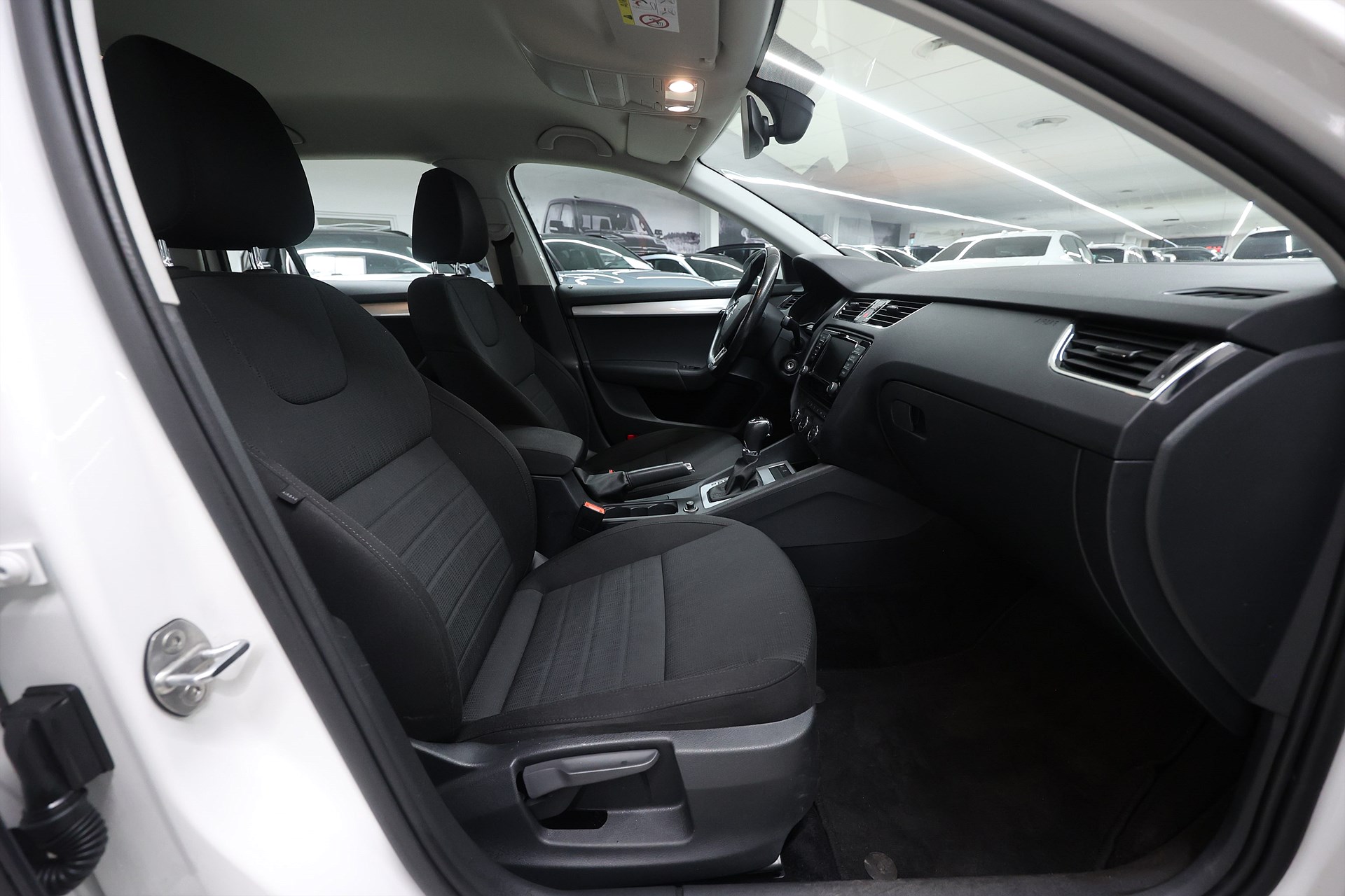 Skoda Octavia 1.4 TSI 150hk *Hjulkampanj!* Style Farth Carplay PDC