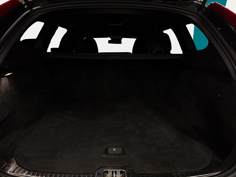 Volvo XC60 D4 AWD Polestar Navi Drag Värmare 2016, svart – bild 20 av 23, begagnad hos Niber i Järfälla