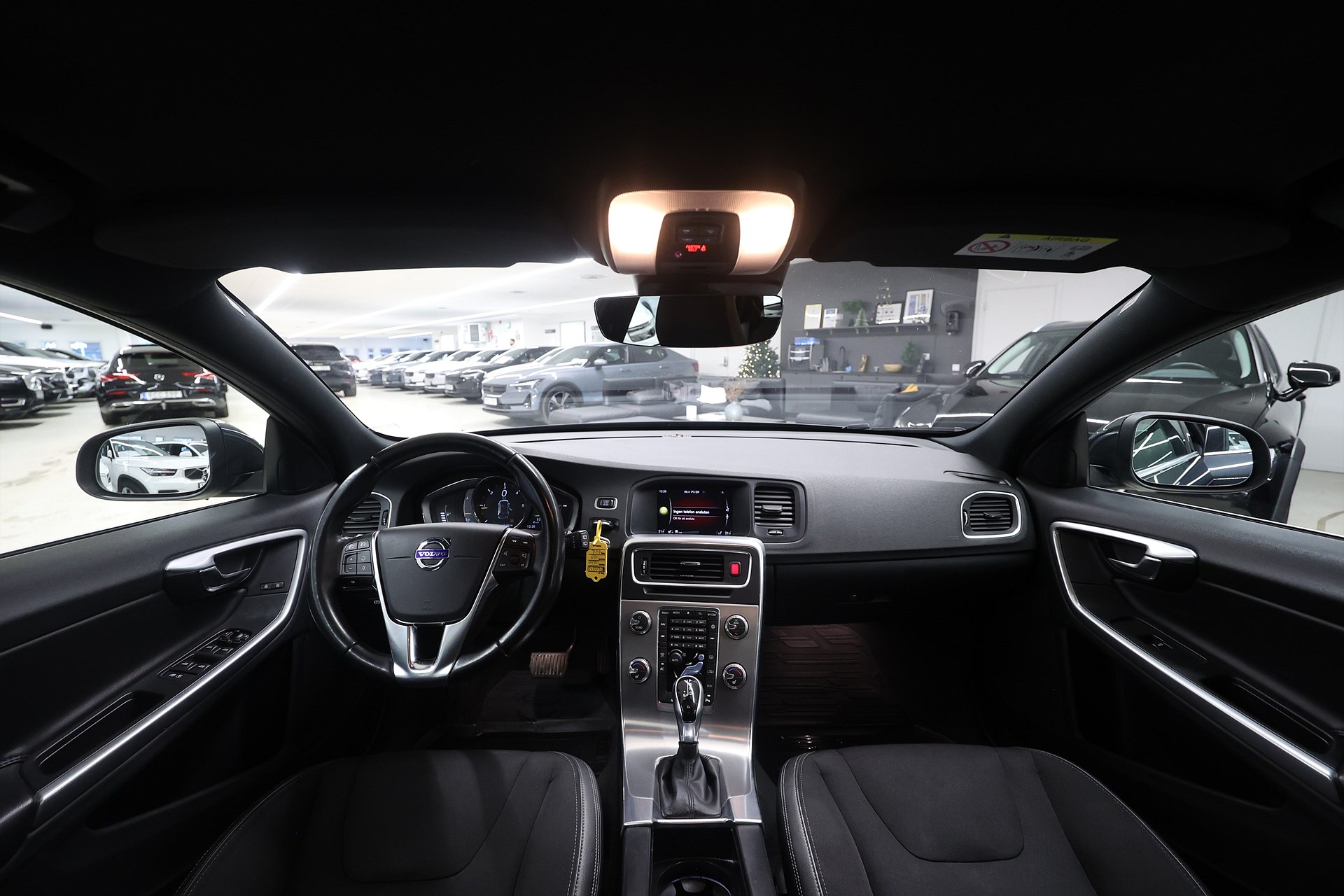 Volvo V60 D4 190hk *Hjulkampanj!* Momentum Värmare
