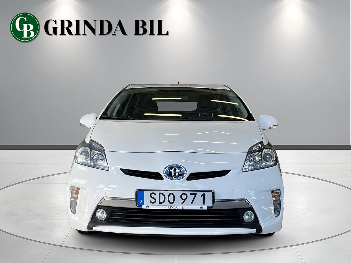 Toyota Prius Plug-in Hybrid 1.8 VVT-i + 3JM Plug-in CVT, 136hk, 2014