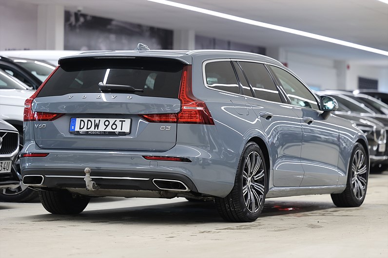 Volvo V60 B3 163hk Inscription H/K HUD Pano Massage 360 Drag