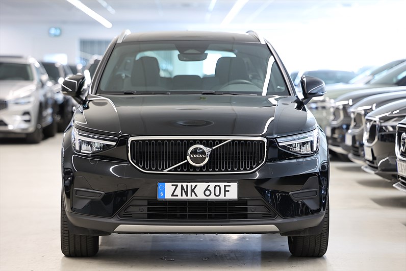 Volvo XC40 B4 AWD 197hk Core B-Kamera Keyless MOMS