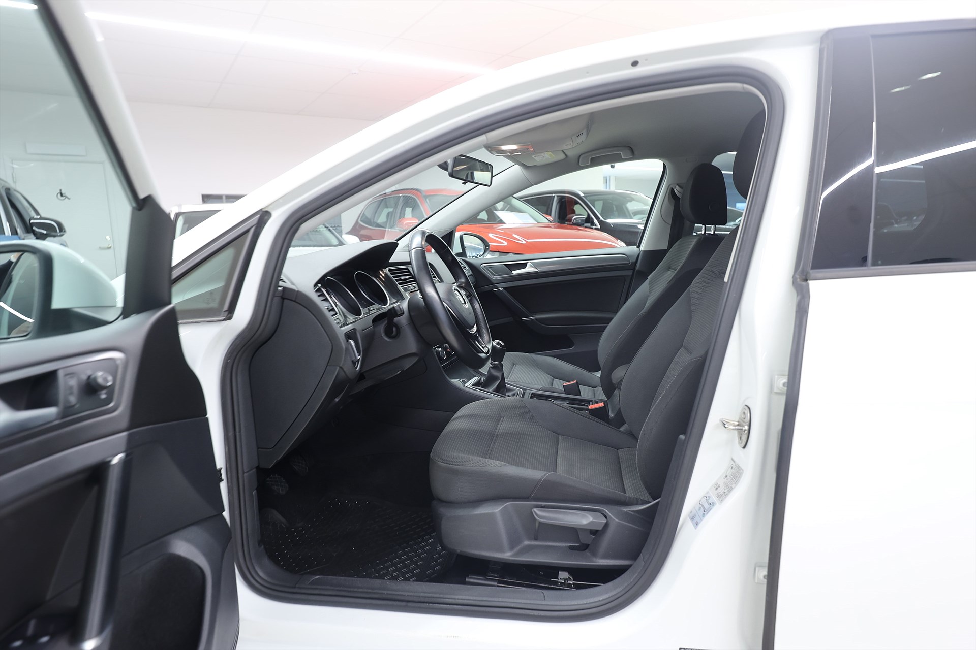 Volkswagen Golf 1.0 TSI 110hk Base Carplay