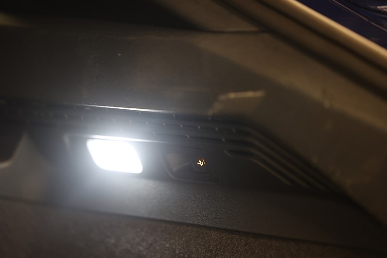 Volkswagen ID.5 Pro Performance 204hk *Hjulkampanj!* Värmare Navi Drag MOMS