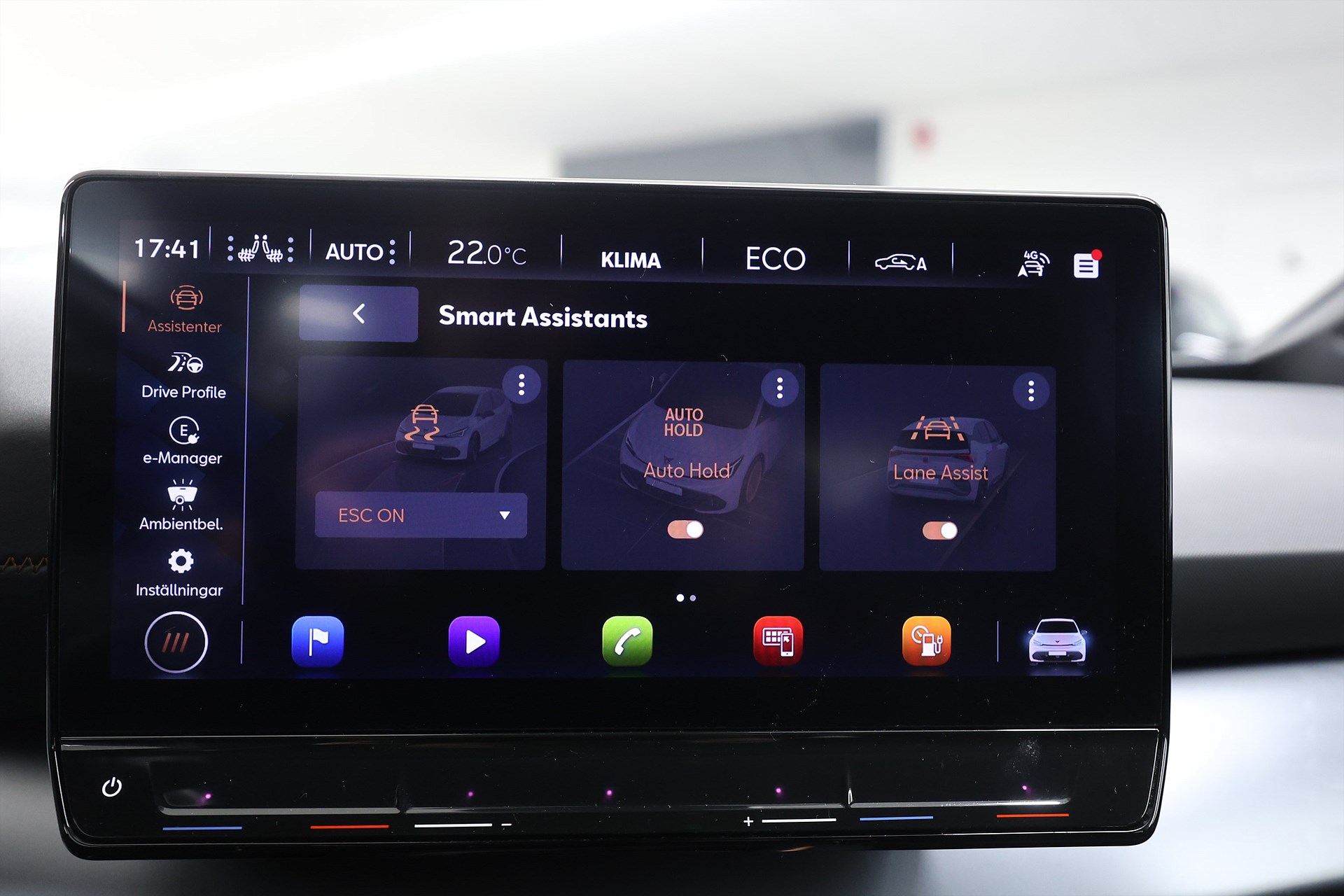 Cupra Born 204hk *Hjulkampanj!* Värmare B-kamera Navi Farth