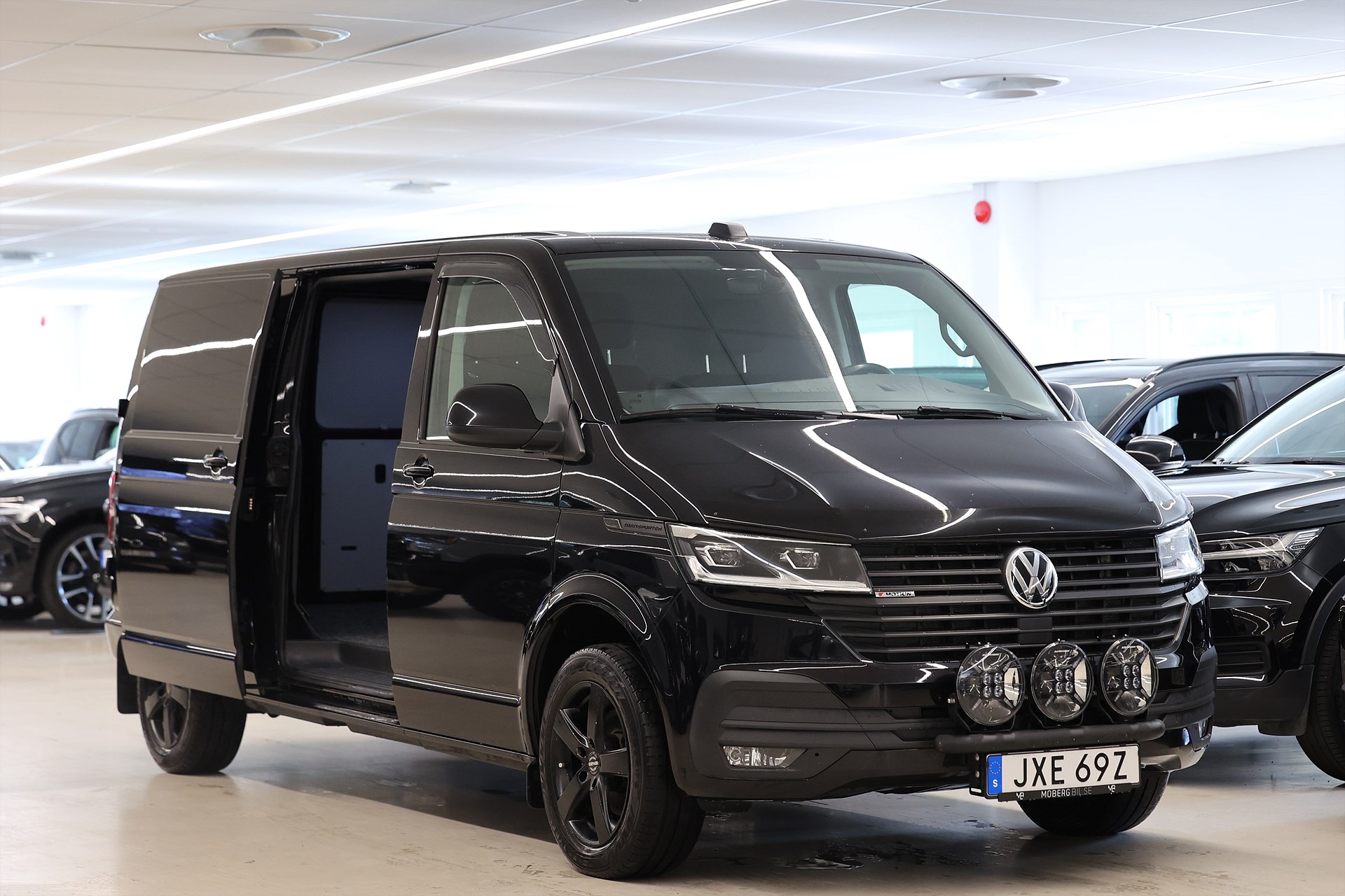 Volkswagen Transporter 2.0 TDI 4M Drag 3 sits Carplay B-kamera