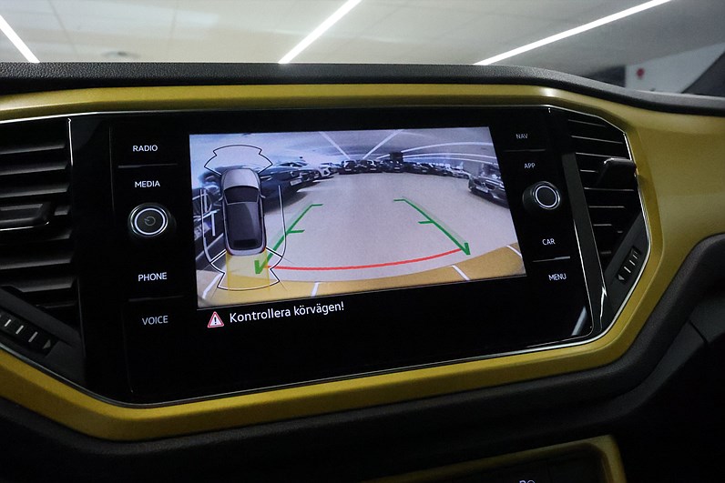 Volkswagen T-Roc Cabriolet 1.5 TSI 150hk R Line Läder Beats B-Kamera