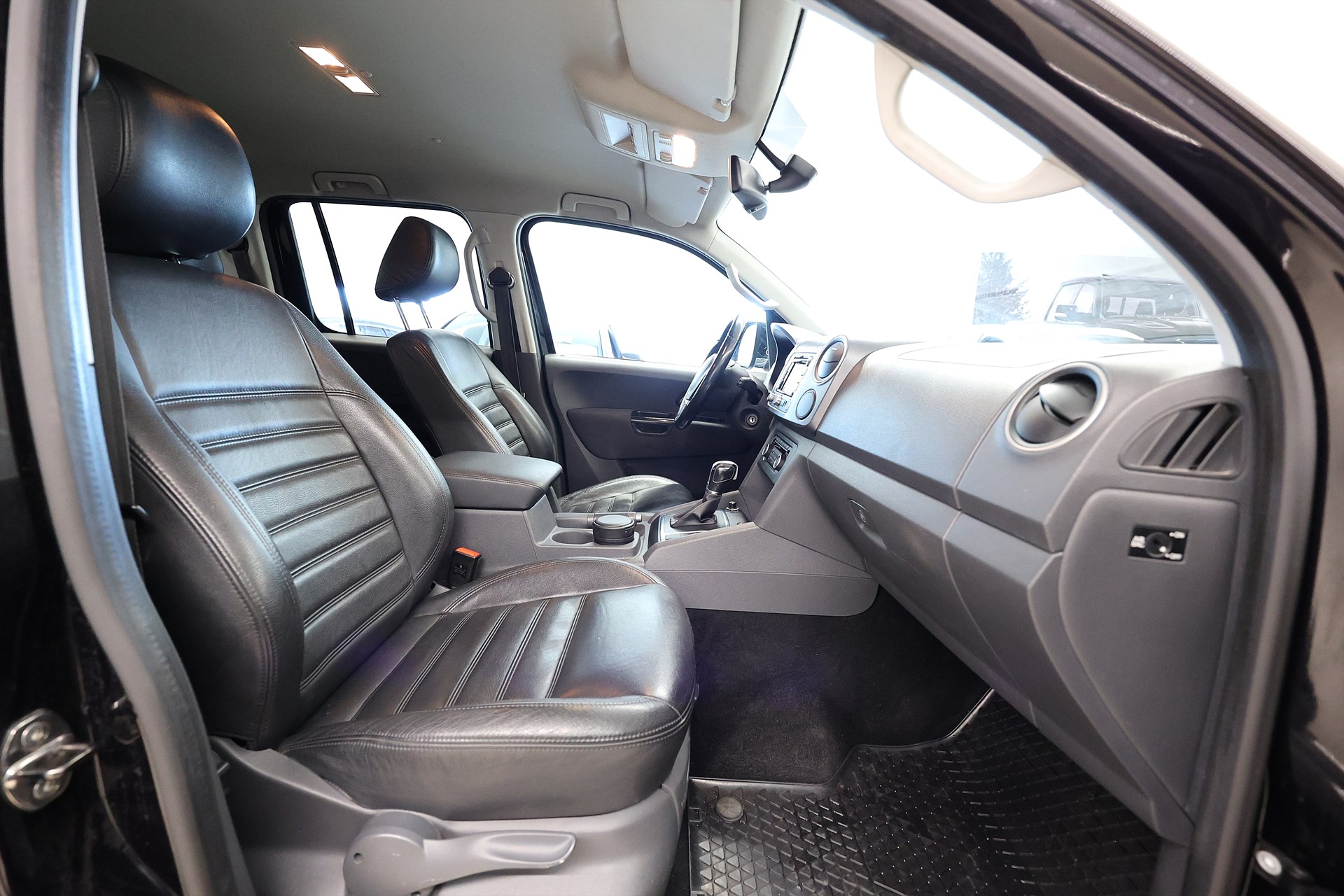 Volkswagen Amarok 2.0 BiTDI 4M 180hk Highline Läder Navi B-Kamera