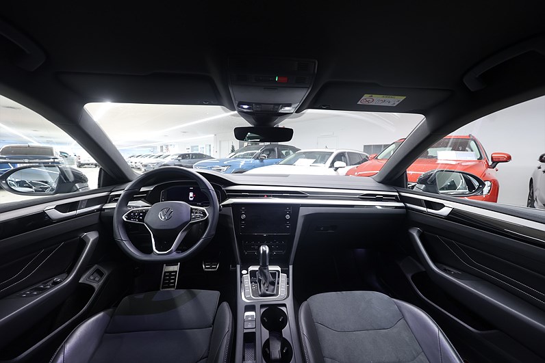 Volkswagen Arteon eHybrid 218hk R-Line Drag