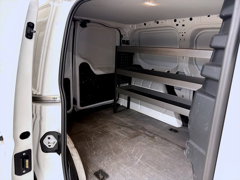 Volkswagen Caddy Cargo 75hk Keyless Drag Värnare V-inrett PDC