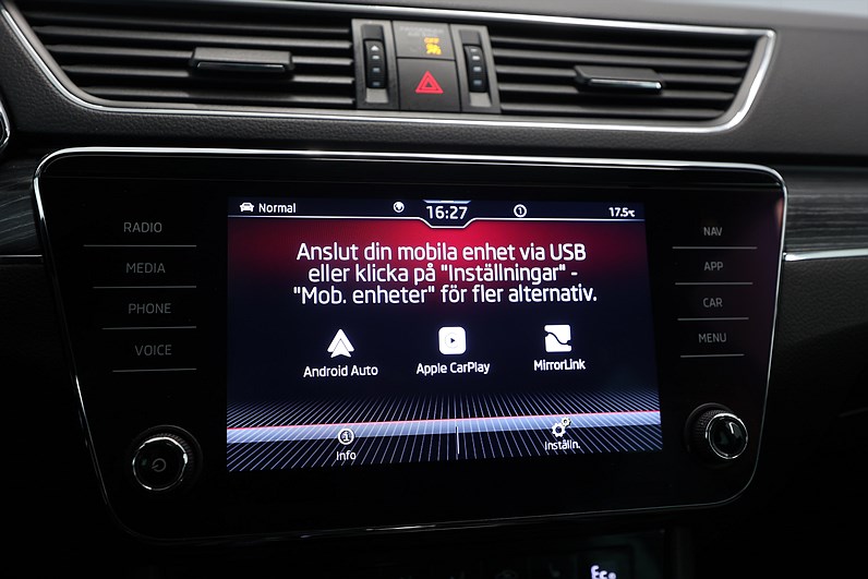 Skoda Superb iV Kombi 1.4 TSI 218hk Business Edt. Canton Drag