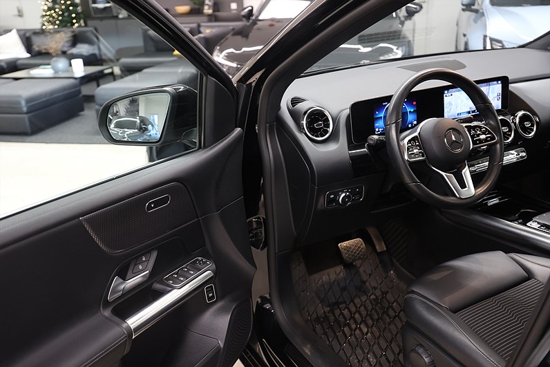 Mercedes-Benz B 180 136hk *Hjulkampanj!* Drag B-kamera Navi