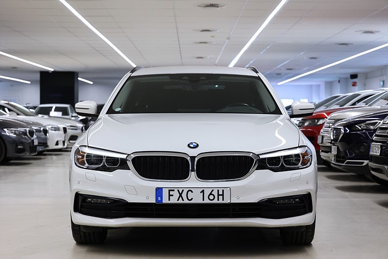 BMW 530i Touring 252hk Sport Line Shadow Hifi B-kamera Drag