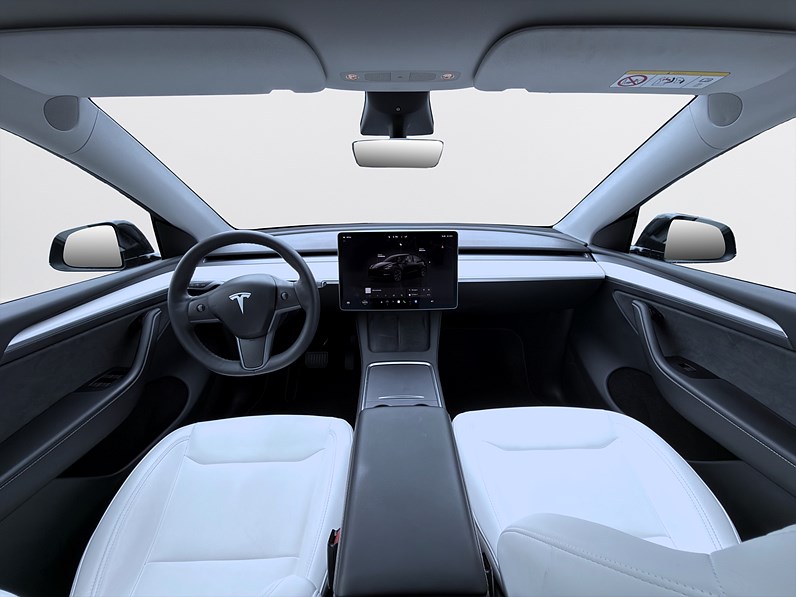 Tesla Model Y Long Range 514hk Pano Navi Drag B-Kamera MOMS