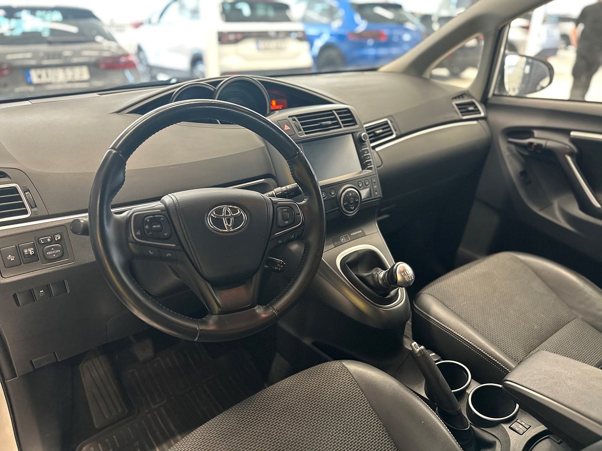 Toyota Verso – bild 16