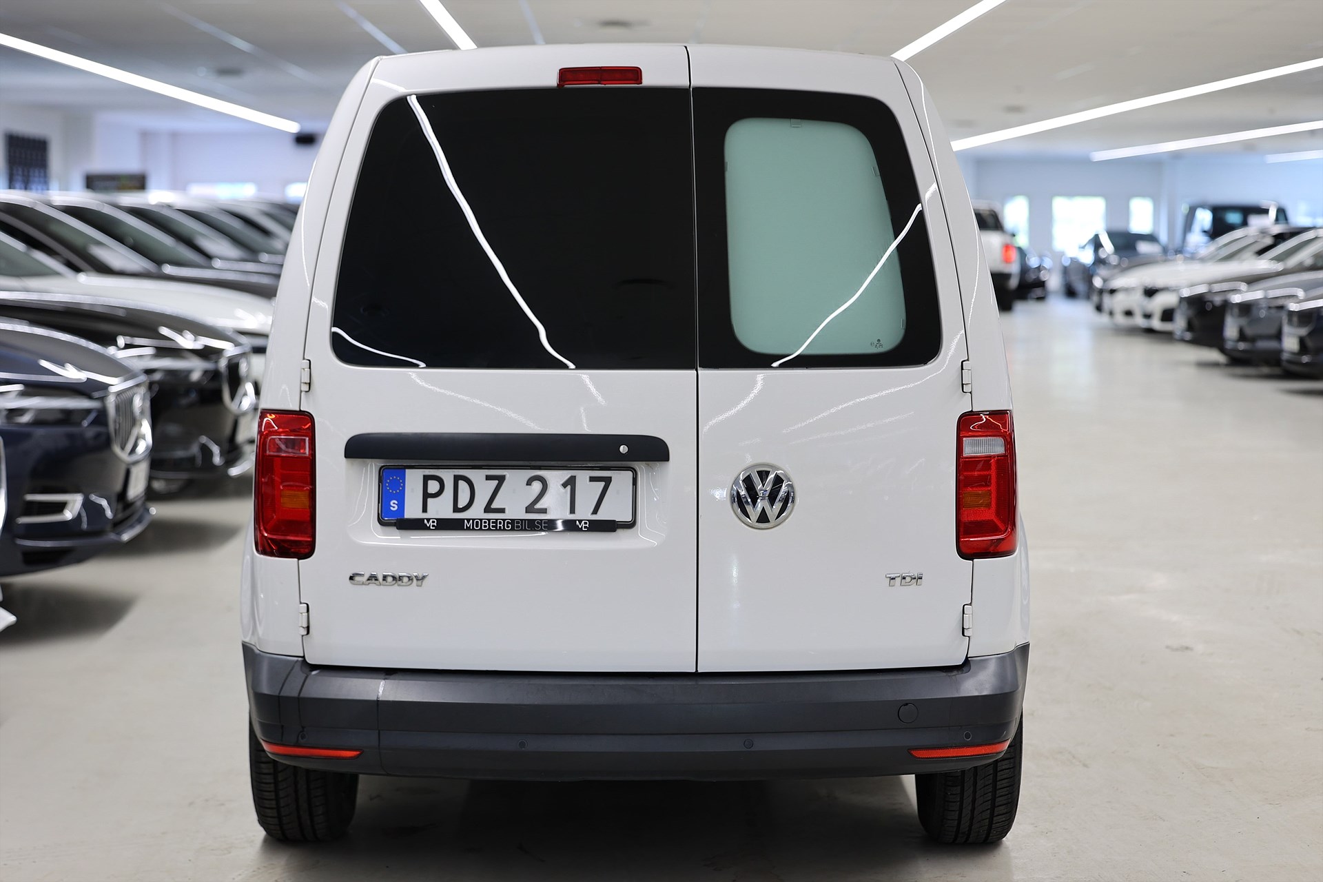 Volkswagen Caddy 2.0 TDI DSG Vst-inrett Värmare med fjärr Bluetooth MOMS