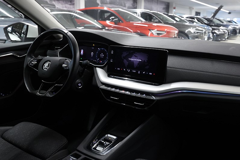 Skoda Octavia Kombi 204hk *Kampanj!* Style Massage Navi Keyless