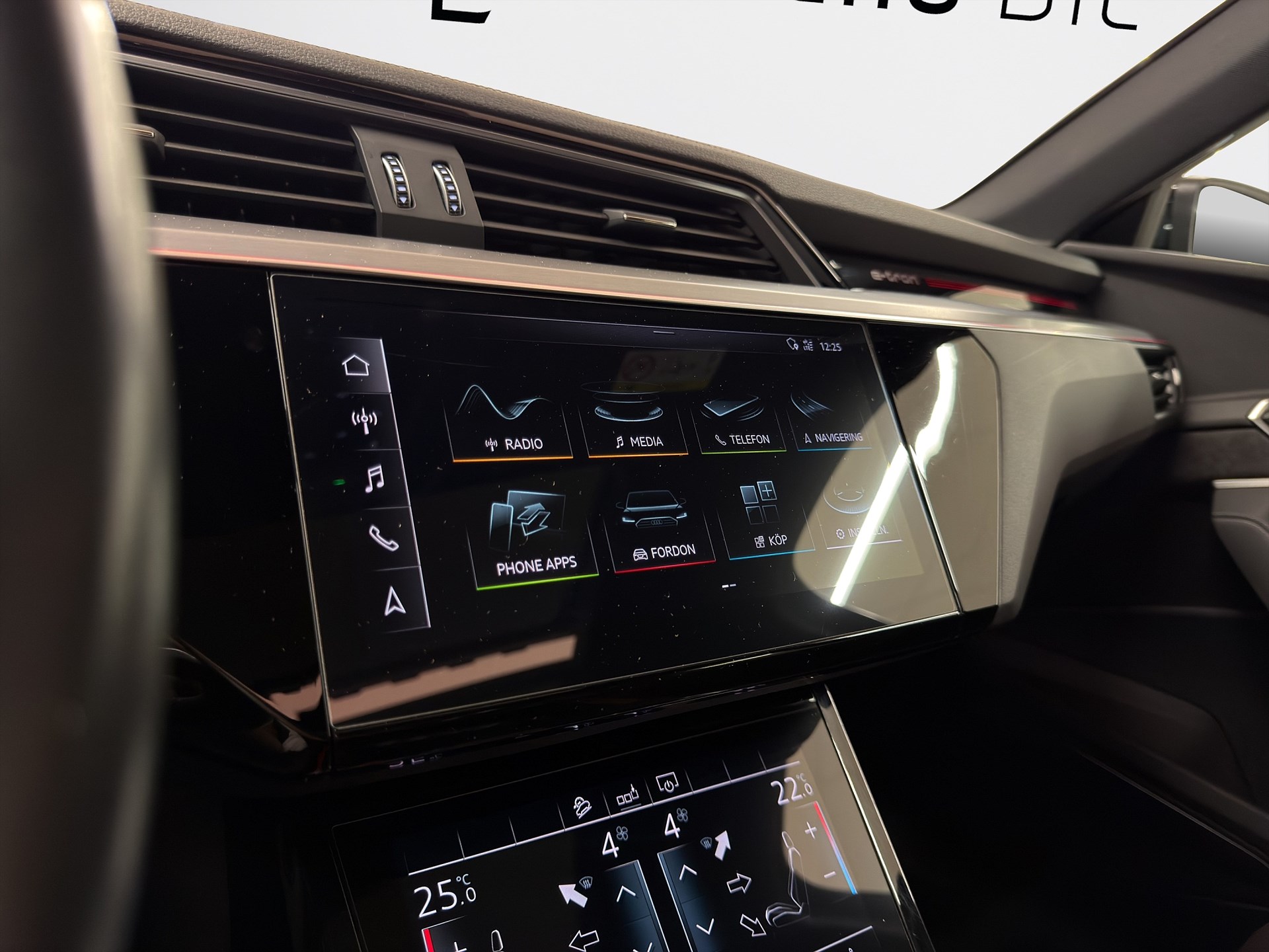 Audi e-tron 50 quattro 313hk S Line B&O 360 Pano 3D Luftfjädring