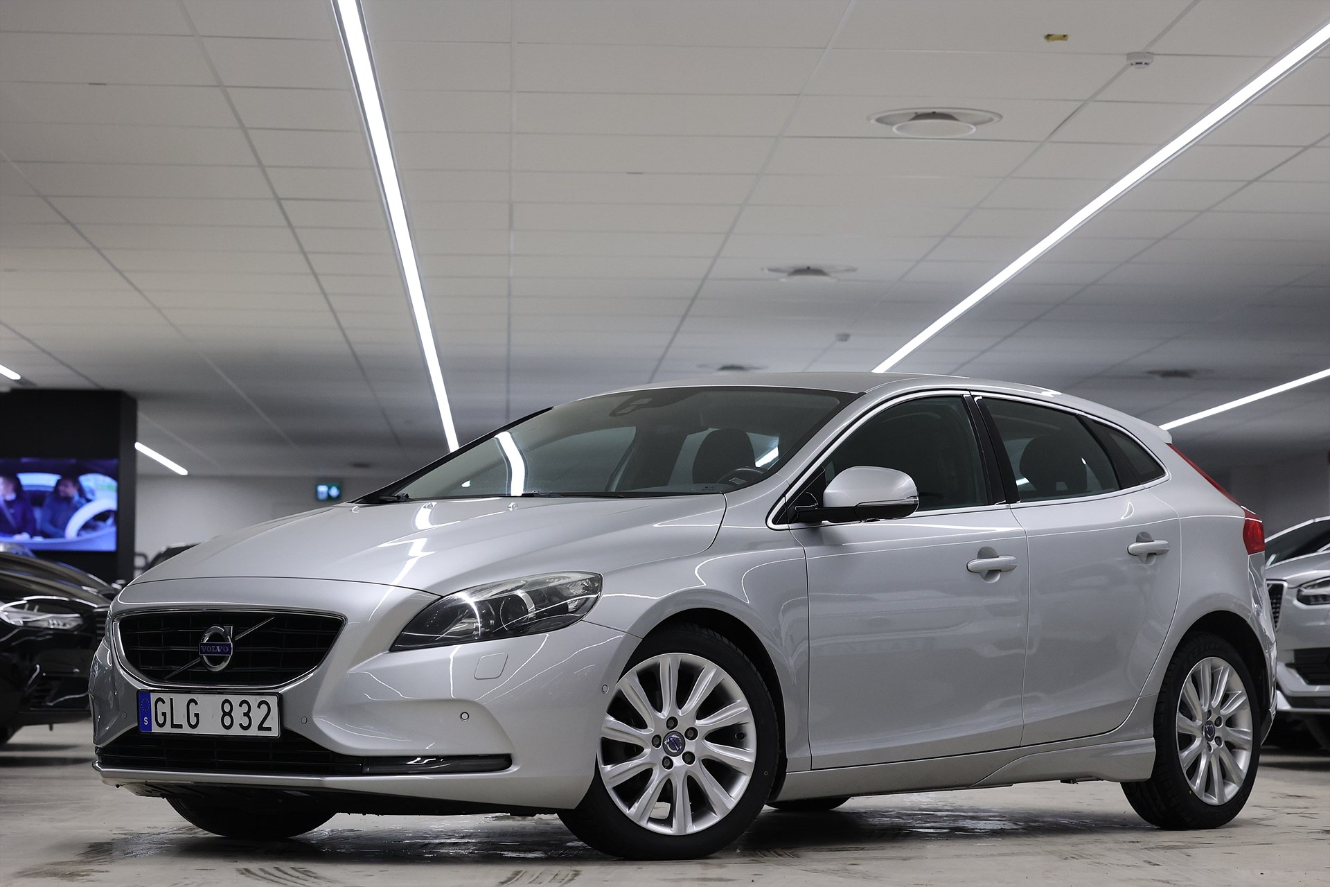 Volvo V40 D2 115hk *Hjulkampanj!* Summum Värmare Kamera