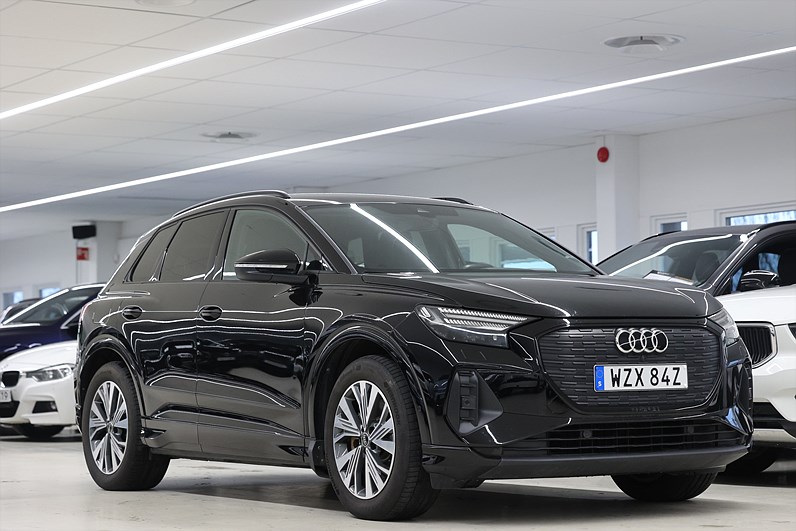 Audi Q4 40 e-tron 204hk *Hjulkampanj!* B-kamera Navi Värmare Black pkt