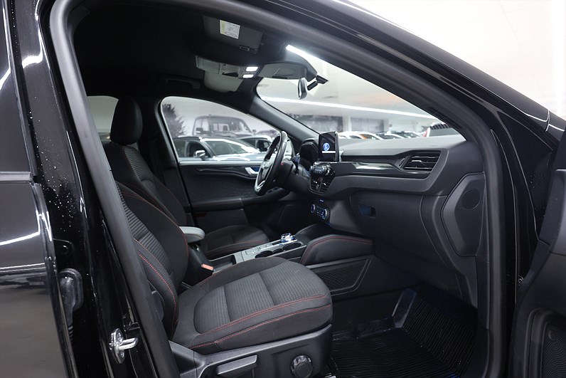 Ford Kuga Plug-In Hybrid 225hk ST-Line *Hjulkampanj!* Drag Kamera