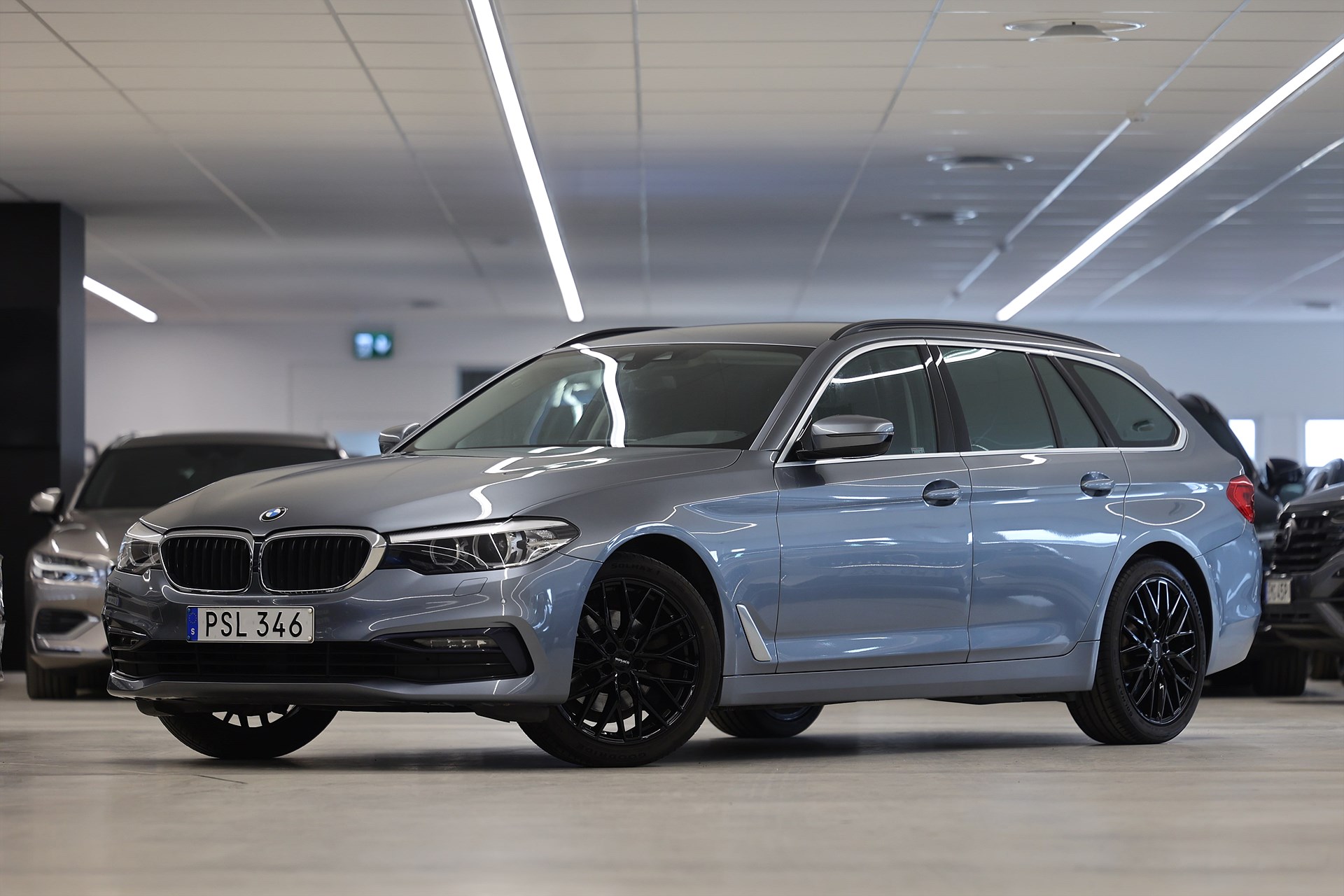 BMW 520d Touring 190hk Sport Line Navi PDC B-Kamera