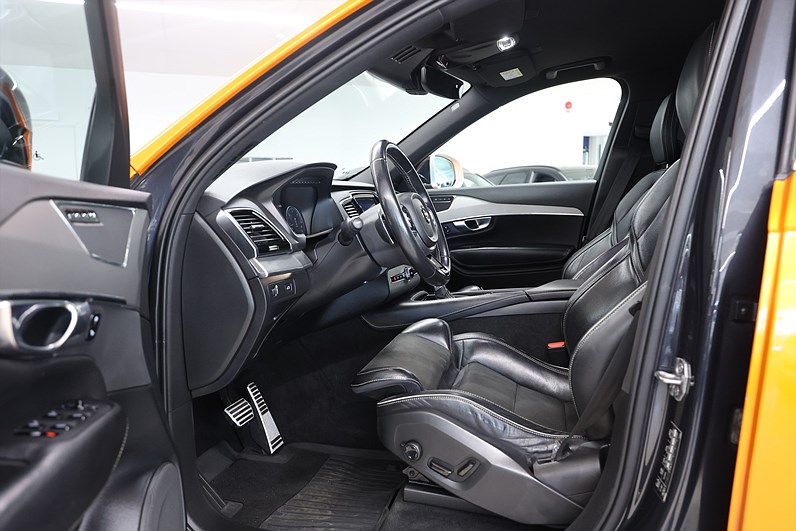 Volvo XC90 D5 AWD 235hk *Hjulkampanj!* R-Design Luft 7-Sits Drag