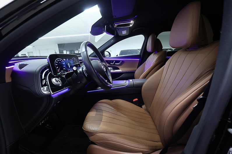 Mercedes-Benz E 300 d e 4MATIC All-terain 313hk *Hjulkampanj!* Hyperscreen SE SPEC