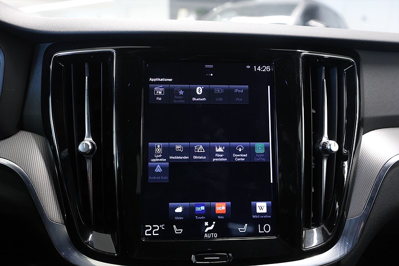 Volvo V60 T8 Twin Engine AWD 392hk Inscription H/K Värmare